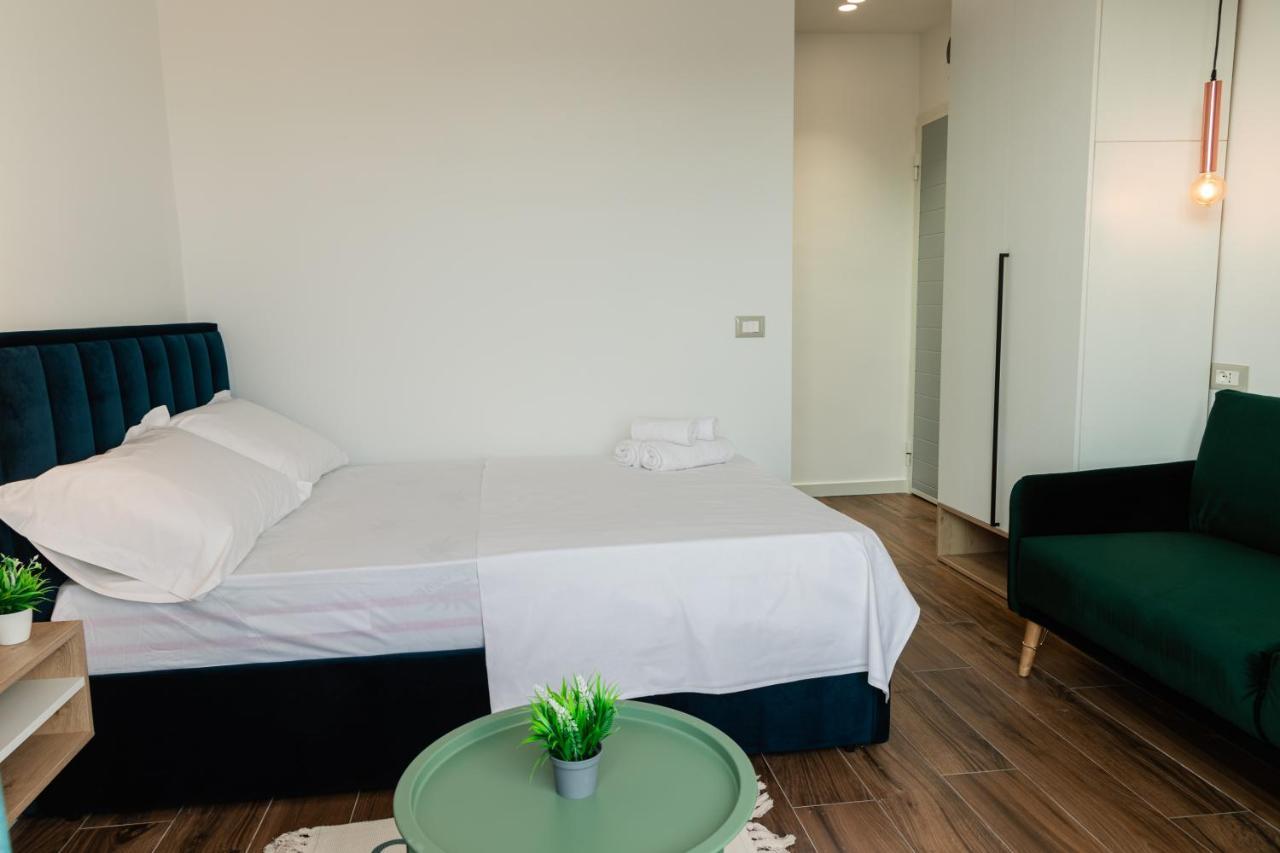Prime Location Studio In Tiranë Eksteriør bilde
